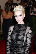 Anne Hathaway : anne-hathaway-1379619737.jpg