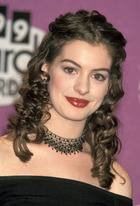 Anne Hathaway : anne-hathaway-1379706015.jpg