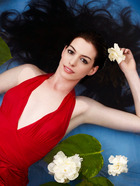 Anne Hathaway : anne-hathaway-1383155299.jpg