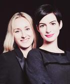 Anne Hathaway : anne-hathaway-1384455740.jpg