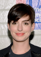 Anne Hathaway : anne-hathaway-1392084785.jpg