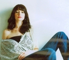 Anne Hathaway : anne-hathaway-1395737104.jpg