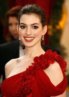 Anne Hathaway : anne-hathaway-1397958113.jpg