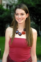 Anne Hathaway : anne-hathaway-1399831790.jpg