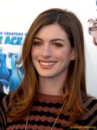 Anne Hathaway : anne-hathaway-1405437017.jpg