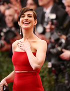 Anne Hathaway : anne-hathaway-1421876022.jpg