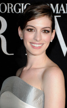 Anne Hathaway : anne_hathaway_1264543547.jpg