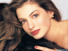 Anne Hathaway : anne_hathaway_1277446879.jpg