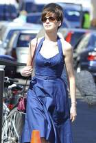 Anne Hathaway : anne_hathaway_1284985752.jpg