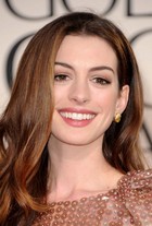 Anne Hathaway : anne_hathaway_1296333467.jpg