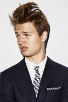 Ansel Elgort : ansel-elgort-1402405958.jpg