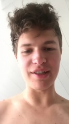 Ansel Elgort : ansel-elgort-1496133001.jpg