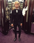 Ansel Elgort : ansel-elgort-1536427502.jpg