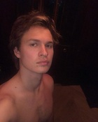 Ansel Elgort : ansel-elgort-1559422081.jpg