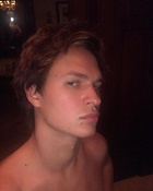 Ansel Elgort : ansel-elgort-1559426942.jpg