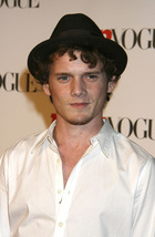 Anton Yelchin : anton_yelchin_1245045784.jpg