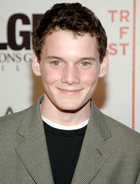 Anton Yelchin : tribeca05_fiercek.jpg