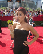 Ariana Grande : ariana-grande-1335513299.jpg