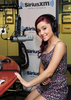 Ariana Grande : ariana-grande-1335683182.jpg