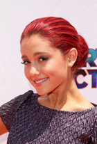 Ariana Grande : ariana-grande-1335771947.jpg