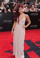 Ariana Grande : ariana-grande-1335825645.jpg