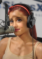 Ariana Grande : ariana-grande-1335847710.jpg