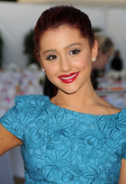 Ariana Grande : ariana-grande-1335896090.jpg