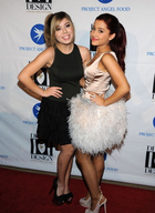 Ariana Grande : ariana-grande-1336072380.jpg