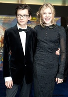 Asa Butterfield : TI4U1405966993.jpg