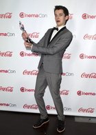 Asa Butterfield : asa-butterfield-1387814858.jpg