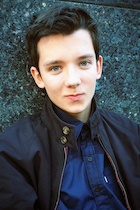 Asa Butterfield : asa-butterfield-1480536001.jpg