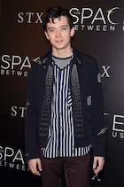 Asa Butterfield : asa-butterfield-1485469081.jpg