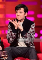 Asa Butterfield : asa-butterfield-1486158121.jpg