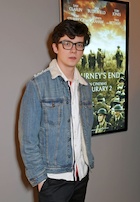 Asa Butterfield : asa-butterfield-1511321041.jpg