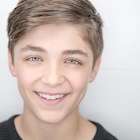 Asher Angel : asher-angel-1491885604.jpg