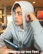 Asher Angel : asher-angel-1509232892.jpg