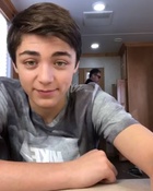 Asher Angel : asher-angel-1544652696.jpg