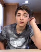 Asher Angel : asher-angel-1545329255.jpg