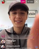 Asher Angel : asher-angel-1545602338.jpg