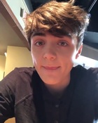 Asher Angel : asher-angel-1547146381.jpg