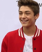 Asher Angel : asher-angel-1548440421.jpg