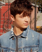 Asher Angel : asher-angel-1549139919.jpg