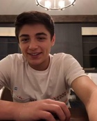 Asher Angel : asher-angel-1550613836.jpg