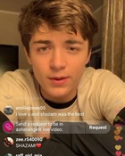 Asher Angel : asher-angel-1556437603.jpg