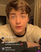 Asher Angel : asher-angel-1556437611.jpg