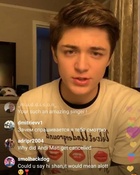 Asher Angel : asher-angel-1556437665.jpg