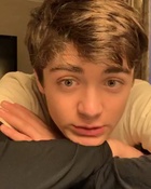 Asher Angel : asher-angel-1556980970.jpg