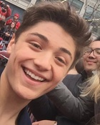 Asher Angel : asher-angel-1558397606.jpg