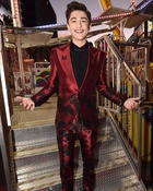 Asher Angel : asher-angel-1560531344.jpg