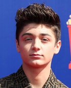 Asher Angel : asher-angel-1560773503.jpg